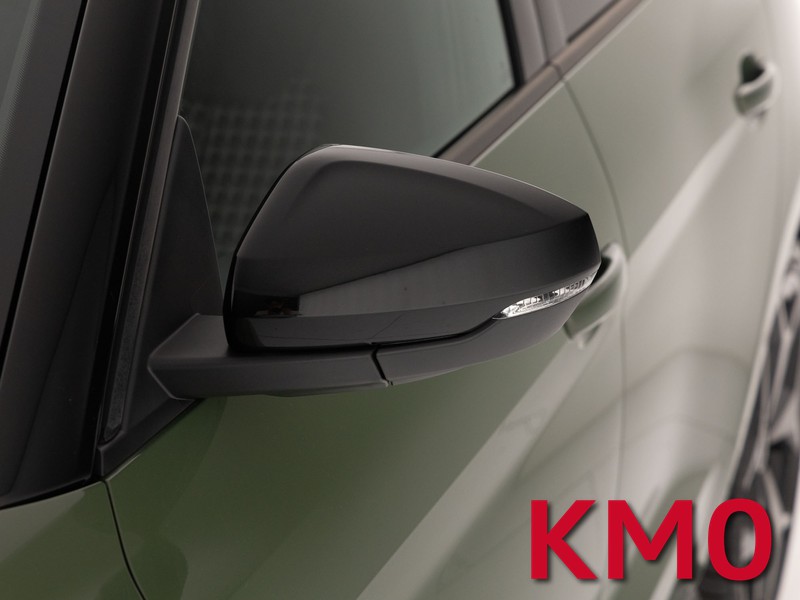 Audi A1 sportback 40 2.0 tfsi identity black 207cv s-tronic
