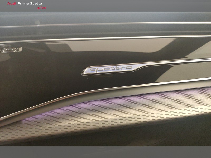 Audi Q8 60 TFSI e S line plus quattro tiptronic - SOSPEN -