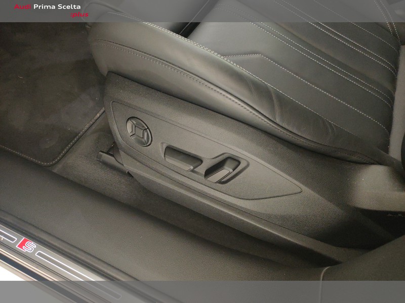 Audi Q8 e-tron 55 S line edition quattro - SOSPENSIONI - TETTO -