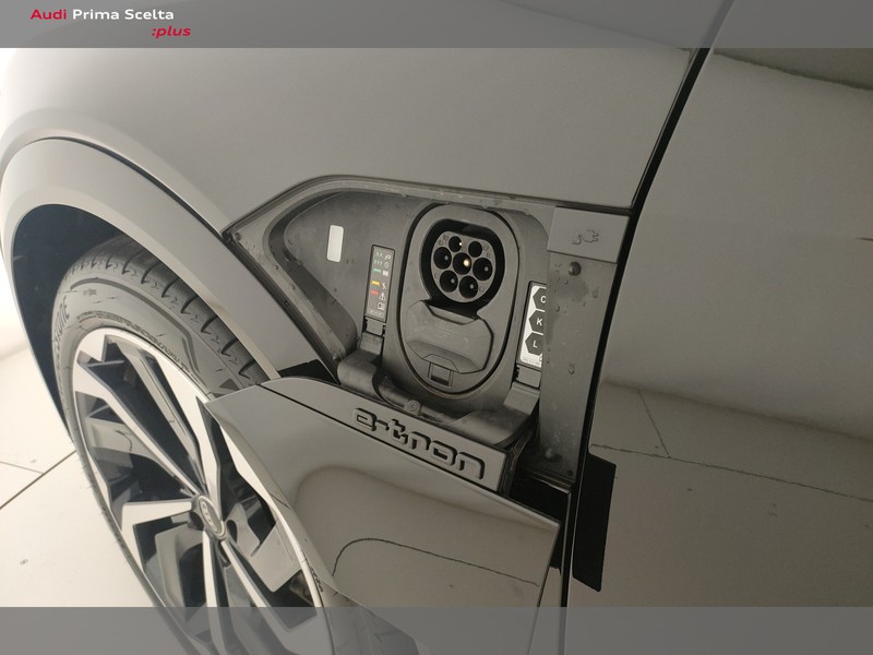 Audi Q8 e-tron 55 S line edition quattro - SOSPENSIONI - TETTO -