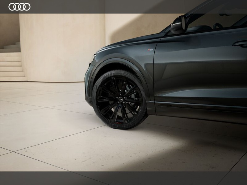 Audi Q8 S line edition TFSI e quattro 290 kW tiptronic