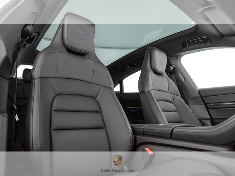 Porsche Taycan 4 performance battery plus 5p.ti