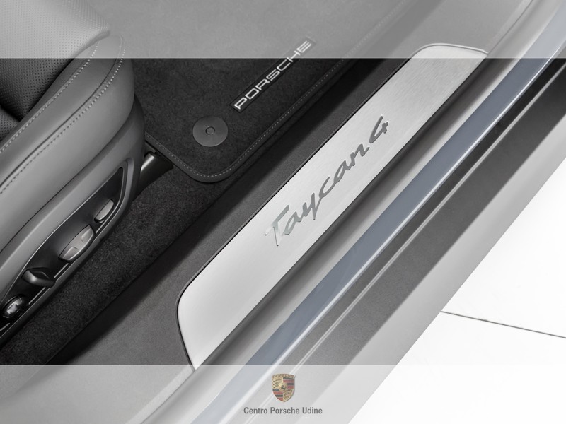 Porsche Taycan 4 performance battery plus 5p.ti