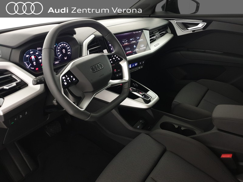Audi Q4 35 170CV S line Edition Listino: 64.895€