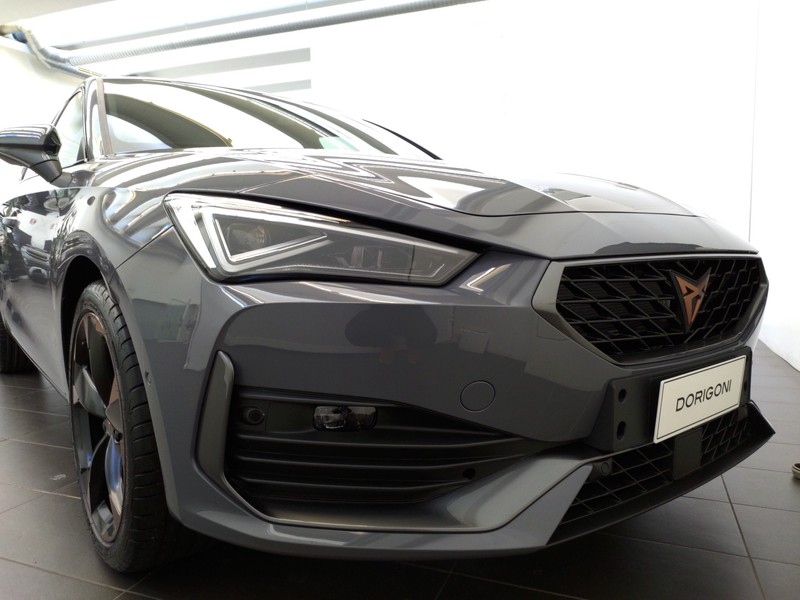 Cupra Leon Hybrid Plug-In Noleggio Lungo Termine.