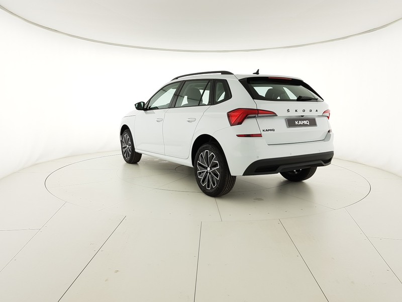 Skoda Kamiq 1.0 tsi black dots 110cv