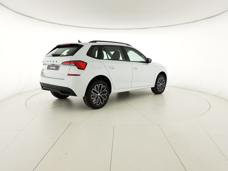 Skoda Kamiq 1.0 tsi black dots 110cv