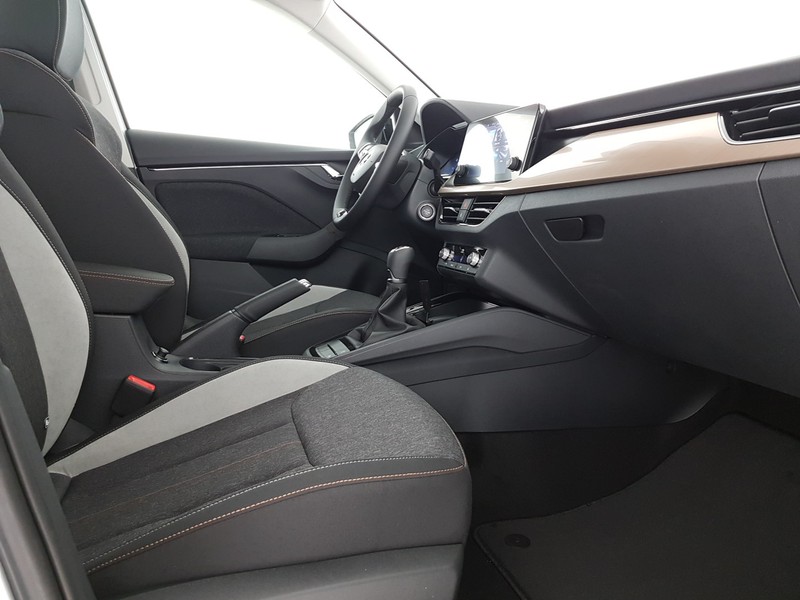 Skoda Kamiq 1.0 tsi black dots 110cv