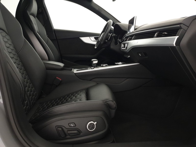 Audi RS4 Avant 2.9TFSI 450CV quattro tiptronic