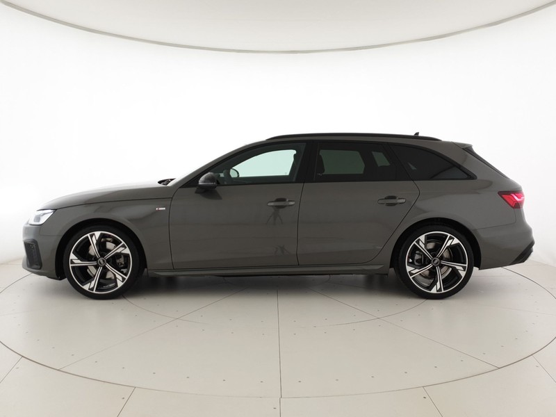 Audi A4 Avant: prezzo, velocità, consumi