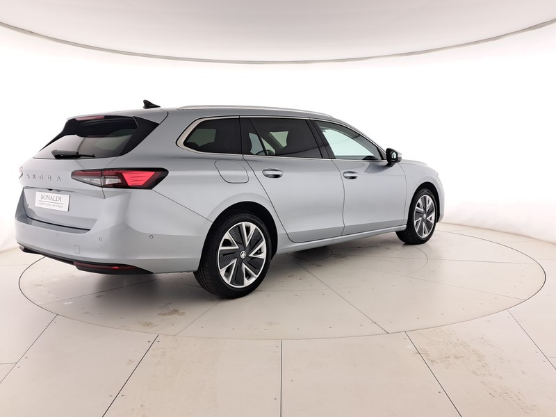 Skoda Superb wagon 2.0 tdi style 150cv dsg