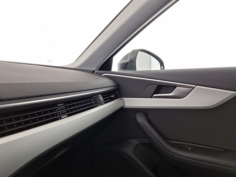 Audi A4 avant 30 2.0 tdi mhev s line edition 136cv s-tronic