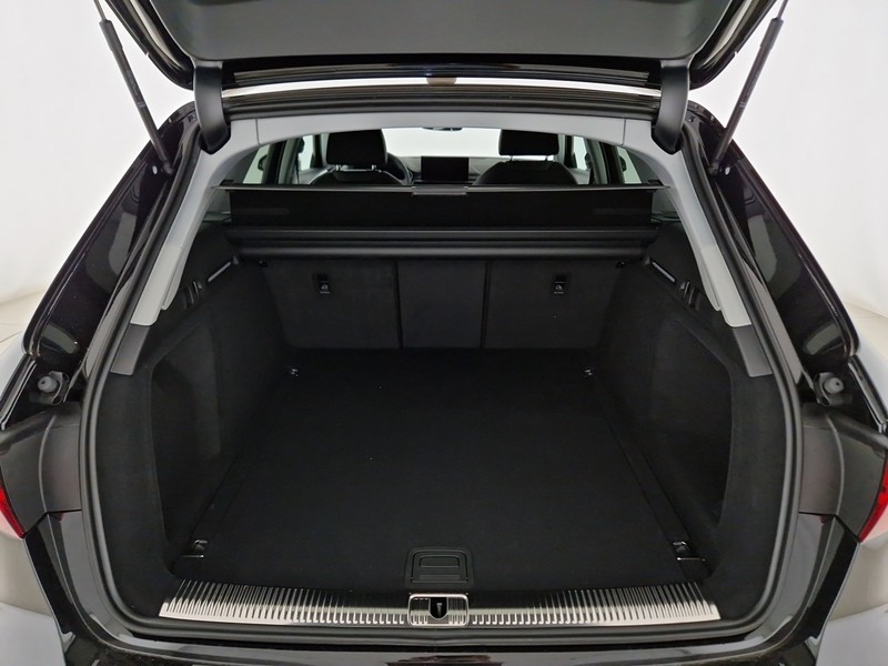 Audi A4 avant 30 2.0 tdi mhev s line edition 136cv s-tronic