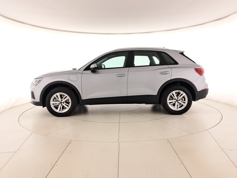 Audi Q3 45 1.4 tfsi e business s-tronic