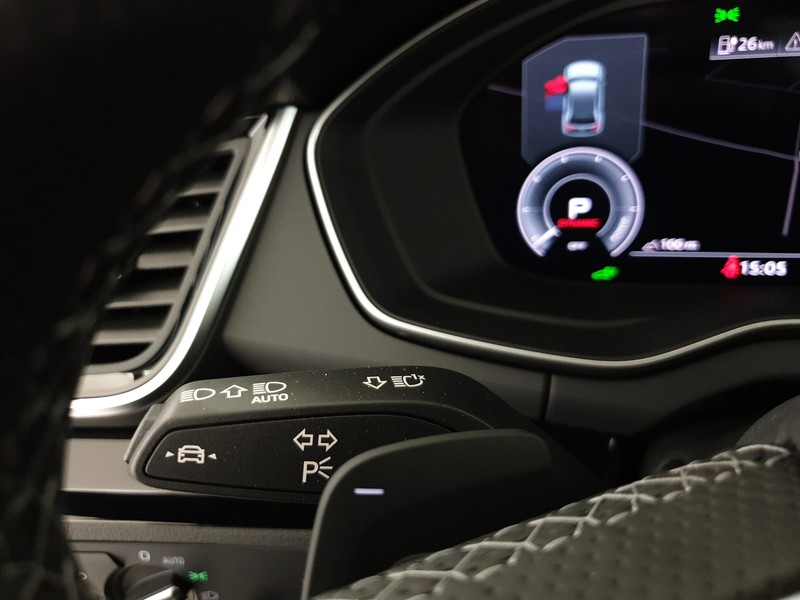 Audi Q5 50TFSIe 299CV quattro S tronic Identity Black