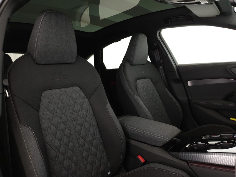 Audi A5 Sedan 2.0TDI 204CV quattro Str Launch Edition One