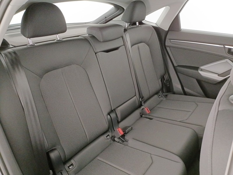 Audi Q3 sportback 45 1.4 tfsi e business plus s-tronic