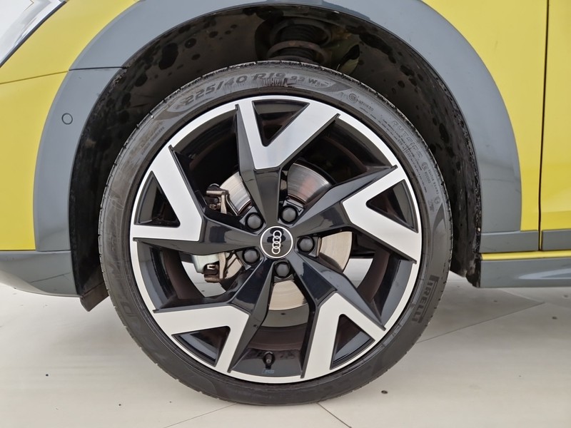 Audi A3 allstreet 35 1.5 tfsi mhev identity contrast s-tronic