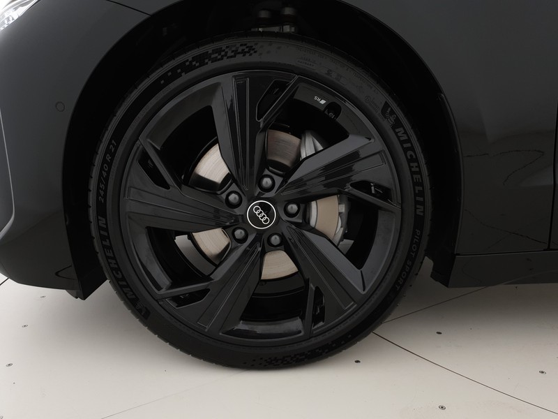 Audi A6 e-tron Avant e-tron performance 381CV S line Edition