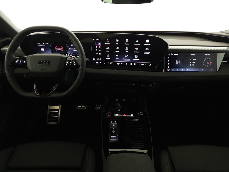 Audi A6 e-tron Avant e-tron performance 381CV S line Edition
