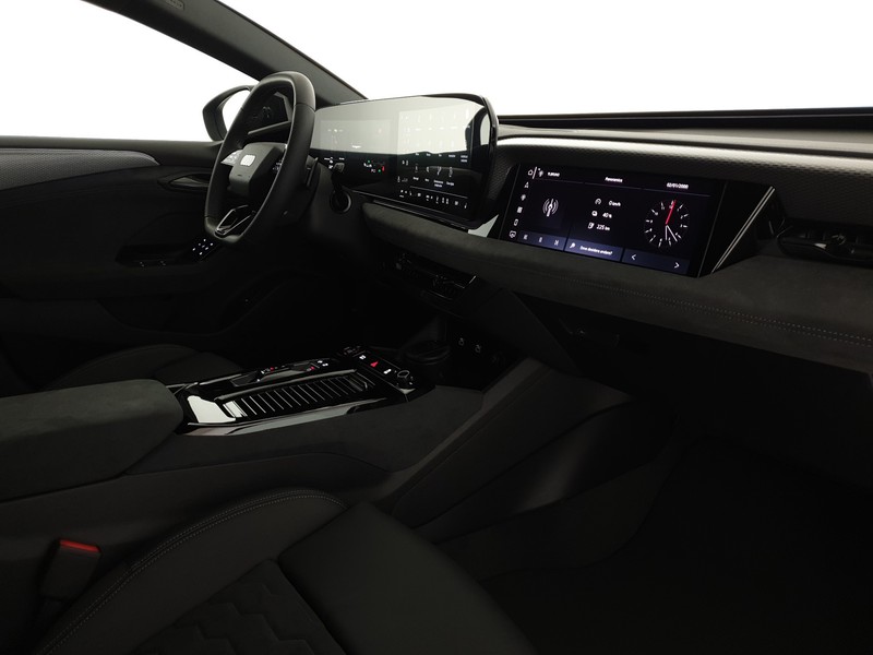 Audi A6 e-tron Avant e-tron performance 381CV S line Edition