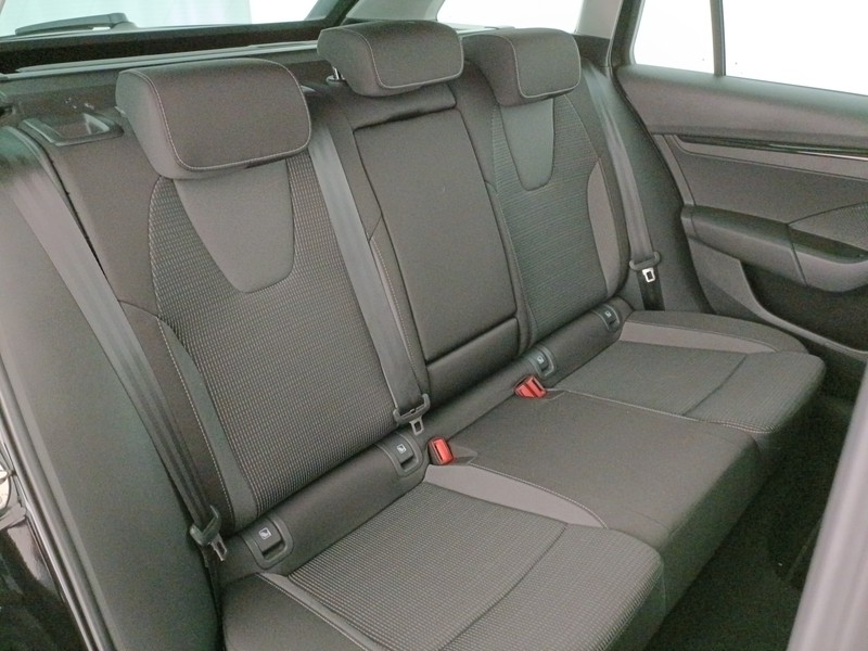 Skoda Octavia wagon 1.5 e-tec ambition dsg