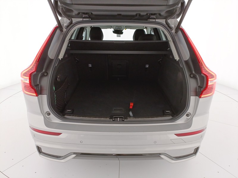 Volvo XC60 2.0 b4 plus dark auto