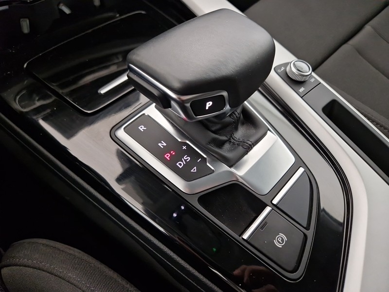 Audi A4 35 2.0 tdi mhev business advanced 163cv s-tronic
