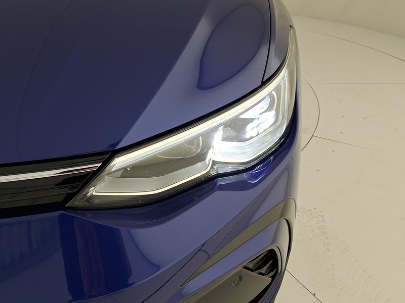 Volkswagen Golf 1.5 etsi evo r-line 150cv dsg