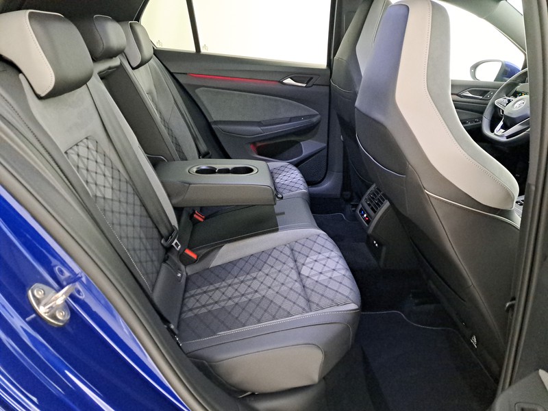 Volkswagen Golf 1.5 etsi evo r-line 150cv dsg