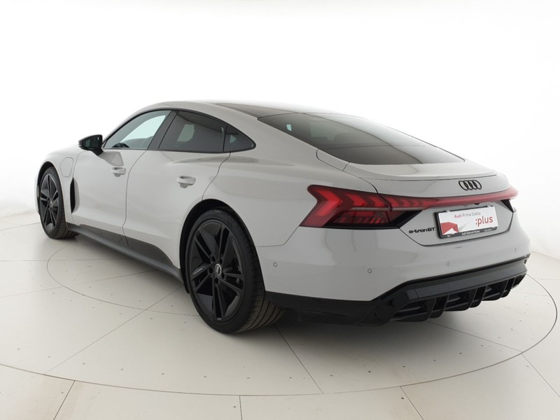 Audi e-tron GT 530CV quattro
