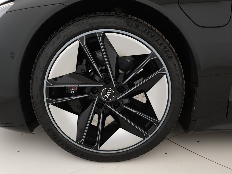 Audi RS e-tron GT 646CV quattro
