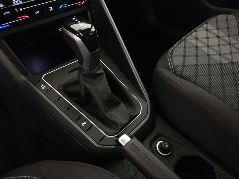 Volkswagen Taigo 1.5 tsi r-line 150cv dsg