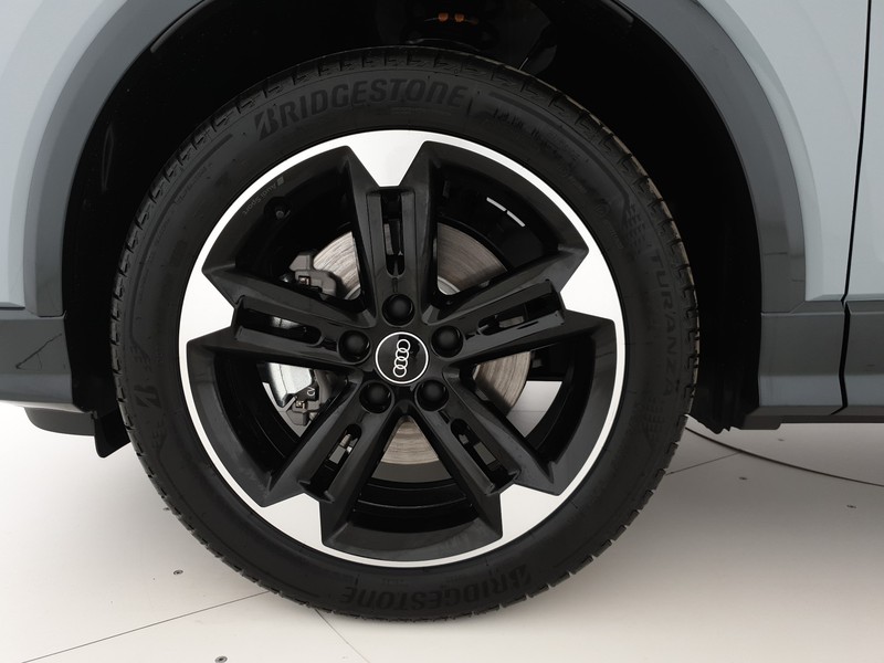 Audi Q2 35TFSI 150CV S tronic Carbon Edition