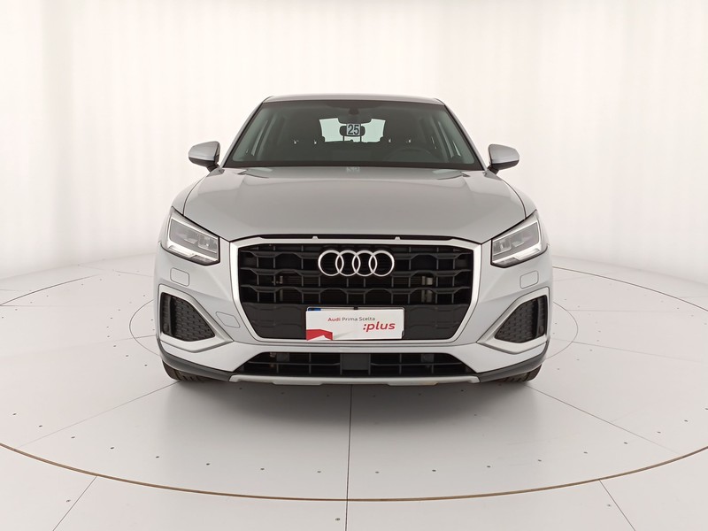 Audi Q2 35 1.5 tfsi admired
