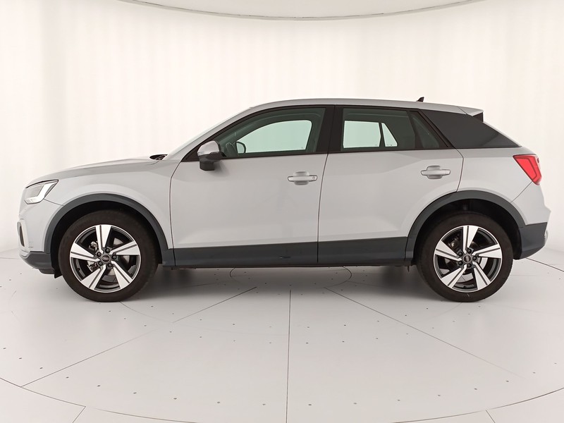 Audi Q2 35 1.5 tfsi admired
