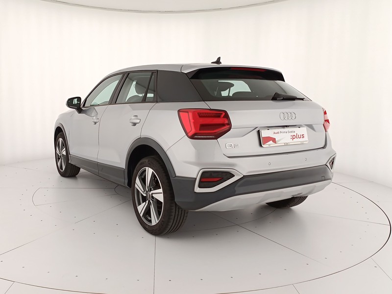 Audi Q2 35 1.5 tfsi admired
