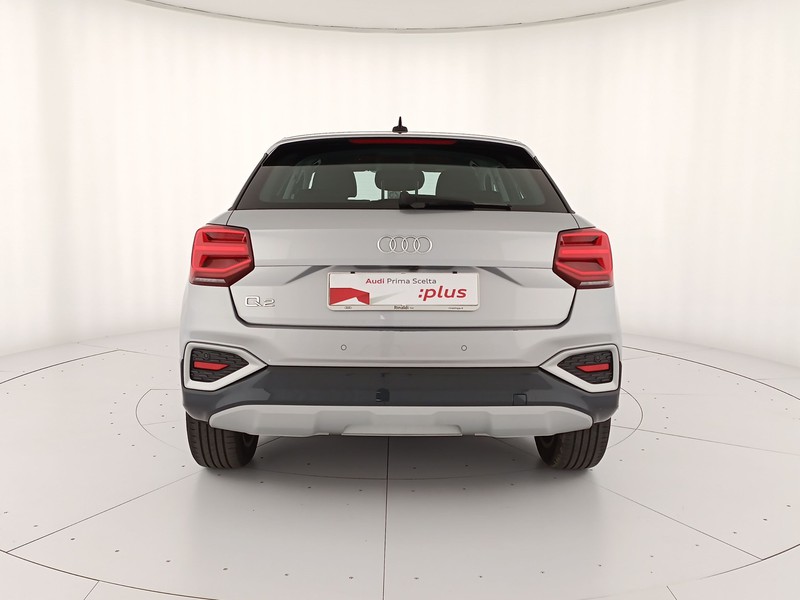 Audi Q2 35 1.5 tfsi admired