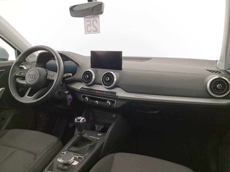 Audi Q2 35 1.5 tfsi admired