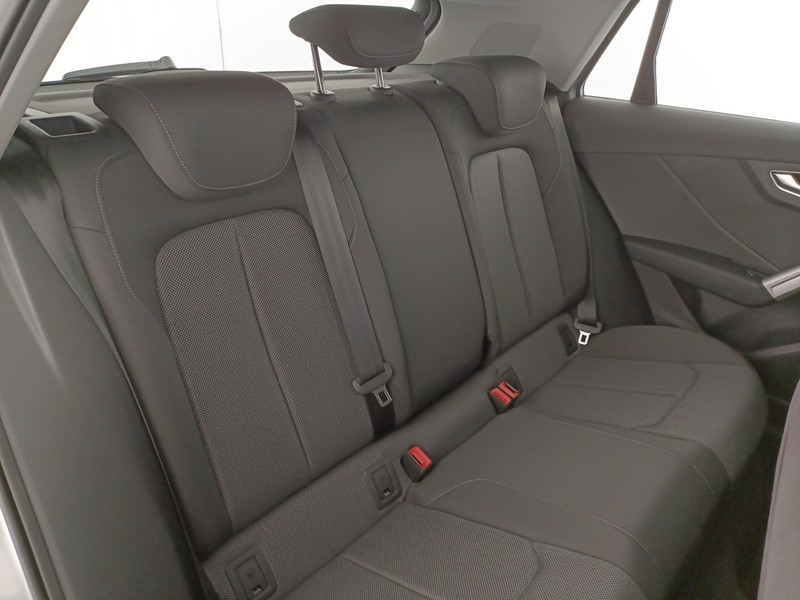 Audi Q2 35 1.5 tfsi admired