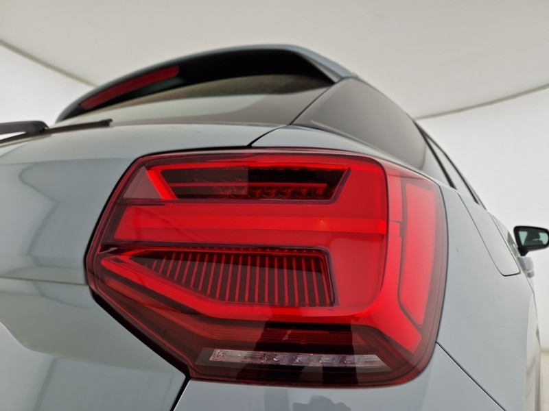 Audi Q2 35 2.0 tdi s line edition s-tronic