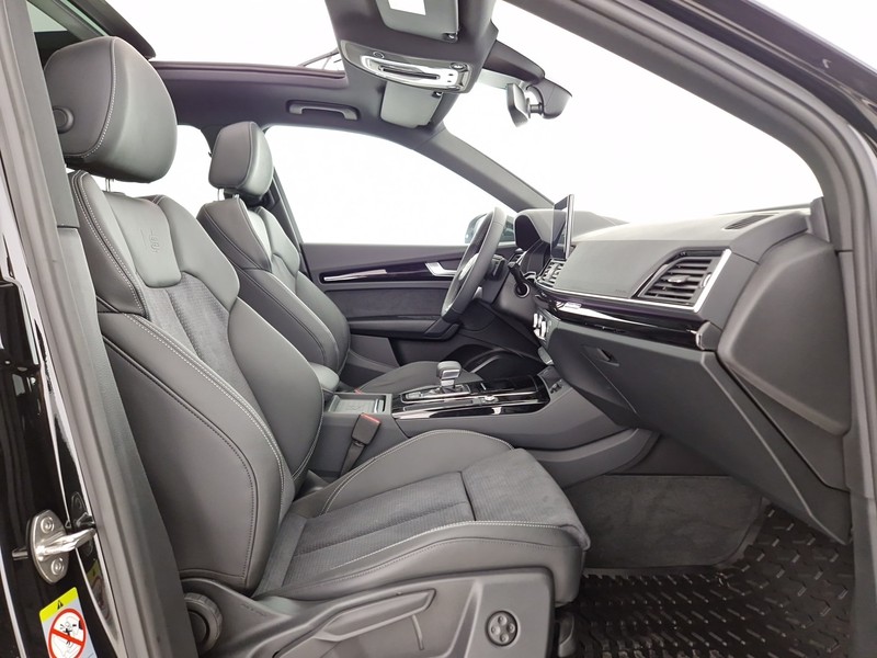 Audi Q5 40 2.0 tdi mhev 12v identity black quattro s-tronic