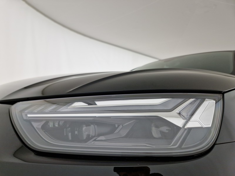 Audi Q5 40 2.0 tdi mhev 12v identity black quattro s-tronic