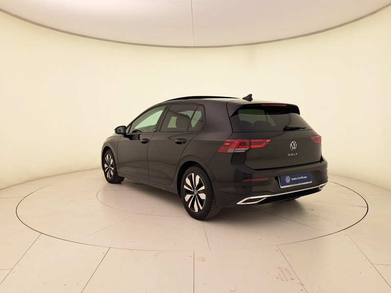 Volkswagen Golf 2.0 tdi life 150cv dsg