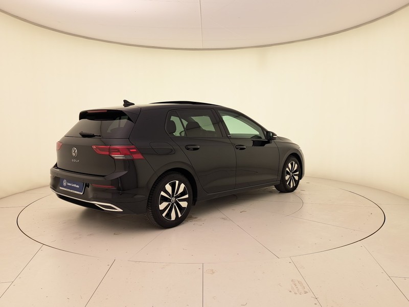 Volkswagen Golf 2.0 tdi life 150cv dsg