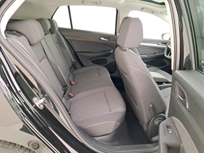 Volkswagen Golf 2.0 tdi life 150cv dsg