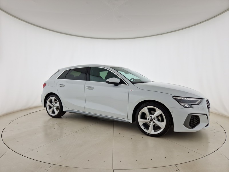 Audi A3 sportback 35 2.0 tdi s line edition s-tronic