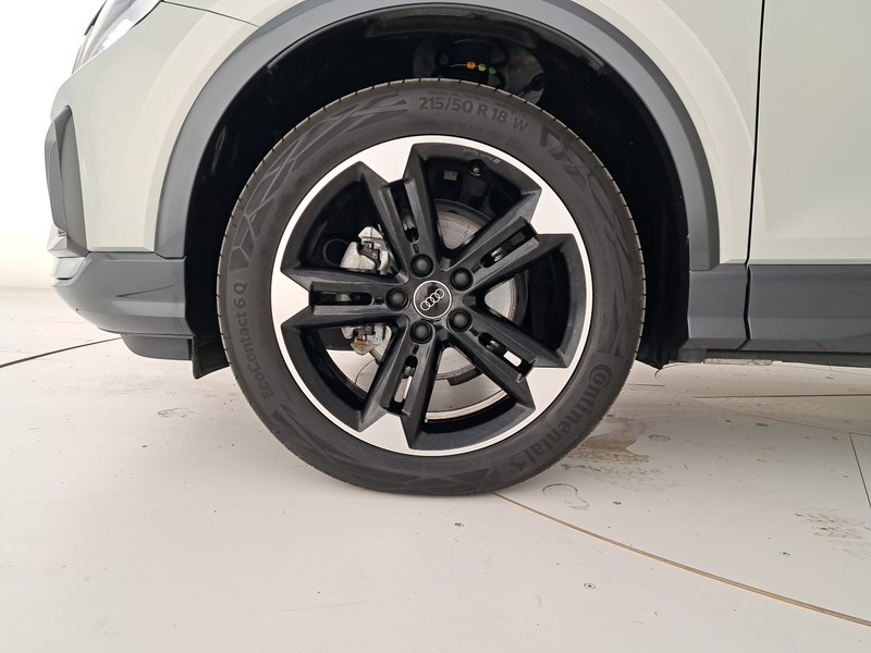 Audi Q2 35 1.5 tfsi admired advanced s-tronic