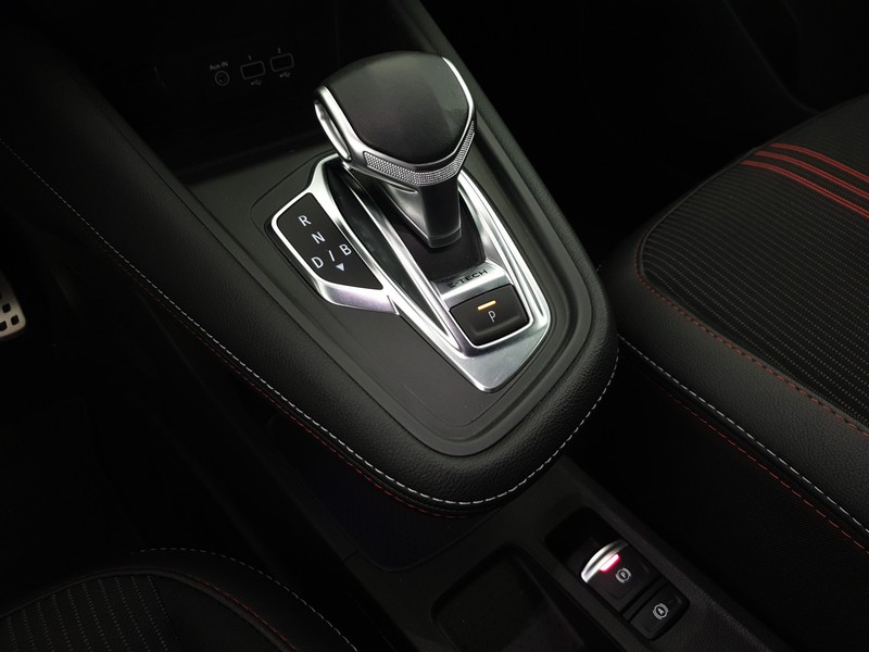 Renault Captur 1.6 e-tech hybrid rs line 145cv auto