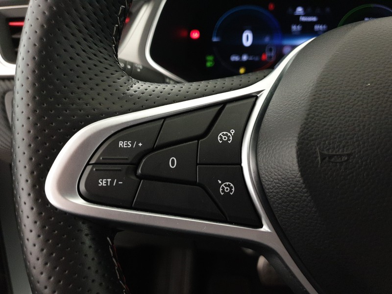 Renault Captur 1.6 e-tech hybrid rs line 145cv auto